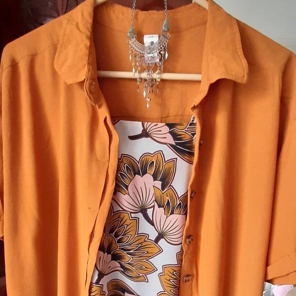 Mustard Coloured Shirt and Singlet Set Size 10/12 - Picture 2 of 11